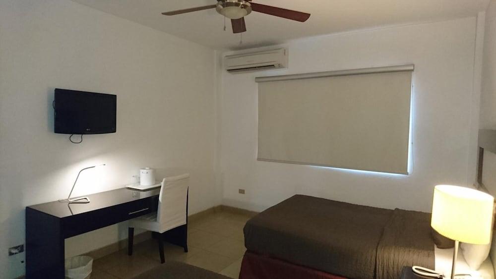 Hotel Brandts Los Robles De San Juan 마나과 외부 사진