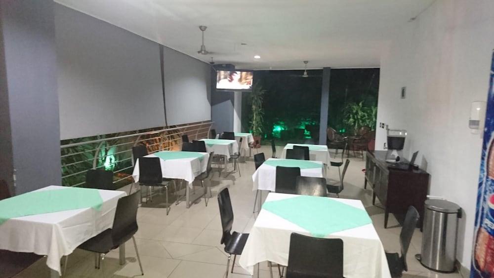 Hotel Brandts Los Robles De San Juan 마나과 외부 사진