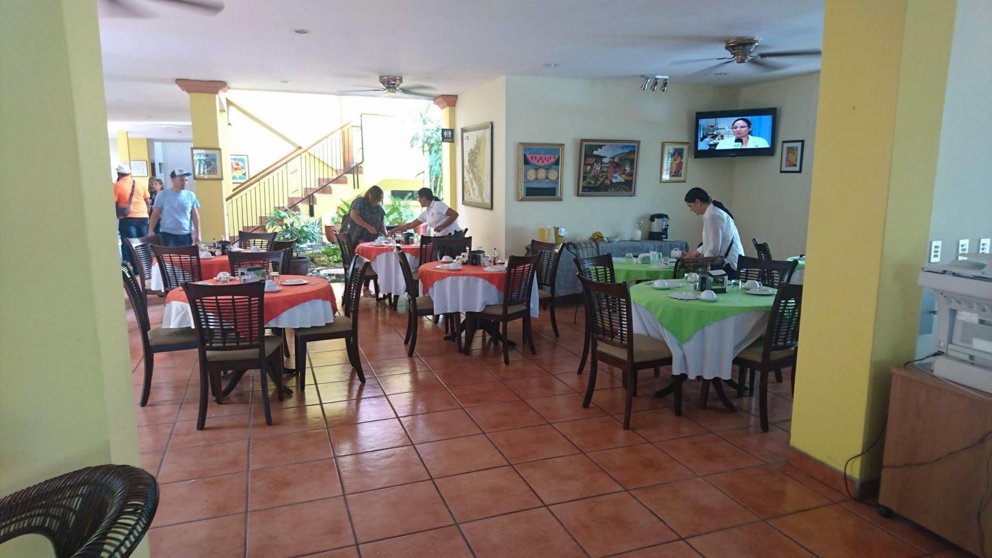 Hotel Brandts Los Robles De San Juan 마나과 외부 사진