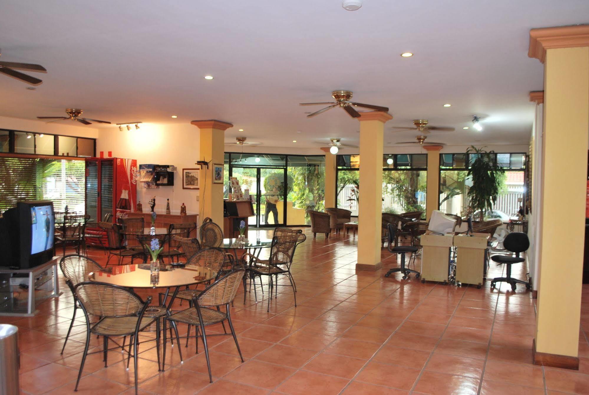 Hotel Brandts Los Robles De San Juan 마나과 외부 사진
